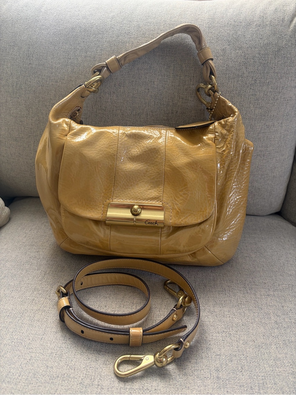 [LIKE NEW] Coach Kristin Mustard Patent Leather Hobo Shoulder Bag Purse